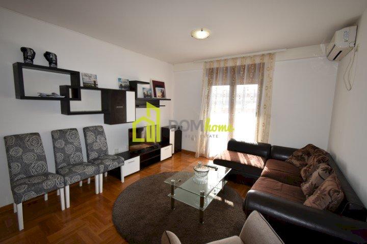 Trosoban stan 71m2,Stari Aerodrom